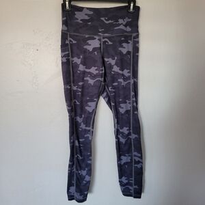 Fety Women's Medium Blue Camo Leggings Athletic Activewear Athleisure 27" Inseam